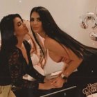 Naomi junto a Sara en la celebración de su cumpleaños 39. Todos le decían que parecían hermanas.