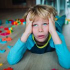 Cuidado crías a niños egoístas y caprichosos.