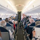 En pleno vuelo una docente