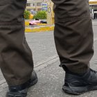 Tras una discusión con su esposa un hombre salió de casa. Luego bebió y al no tener donde ir se acostó a dormir al pie de la estación móvil.