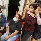 Familiares de Bryan Vera estaban desconsolados por lo ocurrido.