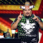 Según los médicos, el sujeto posee un alto  de oxígeno lo que provoca la sorprendente reacción.