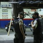 Uno de los asesinatos ocurrió en un taller mecánico.