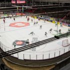 El emocionante deporte del hokey deja una víctima en Conecticut,