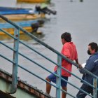 La gente se alarmó por las sirenas de alerta de tsunami.