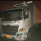El camión Hino recuperado por la Policía.