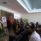 Los restos de Freddy Daniel Laaz Vélez, sargento de la Policía, fueron velados hasta el mediodía de ayer. Se le rindieron honores.