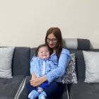 El menor -al igual que otros dos infantes- accedió el 28 de octubre de 2021 a Zolgensma, el medicamento más caro del mundo que frena el progreso de esta condición genética.