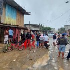 Luego del asesinato a dos mujeres, el vecindario se unió para detener a los sospechosos.