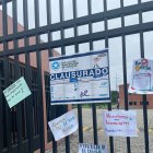 Alumnos del centro educativo Balandra escribieron sus deseos en carteles.