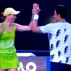 La checa Lucie Hradecka y el tricolor Gonzalo Escobar juegan juntos por primera vez y ya están en semifinales en el Abierto de Australia.