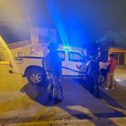 Los agentes de la Policía, cuando registraban a los sospechosos y detectaron que una de ellos llevaba $ 27.000.