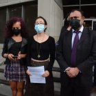 Representantes del movimiento animalista fueron a la Fiscalía para iniciar el proceso.