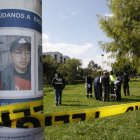 El letrero de la búsqueda de Josué Villarroel permanece en algunos árboles del parque.