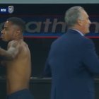 Diego Palacios sin su camiseta y el marcador iba 0-1, Alfaro desesperaba.