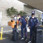 Momentos de la llegada del equipo ecuatoriano desde Perú, donde la noche anterior lograron un valioso empate.