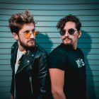 Mau & Ricky es un dúo venezolano de reguetón y pop latino formado por los hermanos Ricardo Andrés Reglero Rodríguez, y Mauricio Alberto Reglero Rodríguez.
