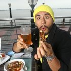 Jonathan cuenta que la primera invitada a su programa fue Samantha Grey.