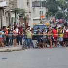 Los habitantes de la cooperativa Reina del Quinche 2, en el Guasmo sur, salieron de sus casas minutos después de oír los disparos que acabaron con la vida de un ciudadano.