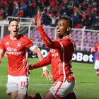 El Chiqui Guerrero celebra tras marcar su doblete con Cienciano en el inicio del campeonato peruano.