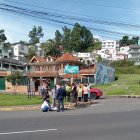 La deportista quedó tendida en el pavimento a la altura del Puente 8 de la autopista General Rumiñahui.
