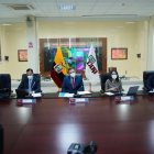 El COE Nacional se reunió este jueves y resolvió flexibilizar las medidas contra la covid-19.