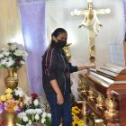 Sandra Suntaxi llora la muerte de su esposo, con quien tuvo tres hijos y quien era el sustento del hogar.