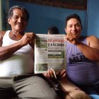 Pedro Pacheco Aspiazu y su sonrisota de felicidad. Lo acompaña su yerno, Hugo Chica.