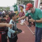 Pancho Cevallos minutos antes de tener problemas de salud, estaba en la premiación.