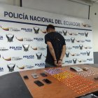 El detenido registra antecedentes penales por robo.