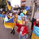 Llevaron carteles de apoyo a los ciudadanos ucranianos que han sido desplazados.