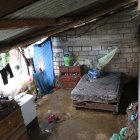 En esta habitación terminó desplomada la víctima. Al siguiente día aún quedaban manchas.