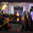 Hubo un enfrentamiento entre policías y manifestantes.