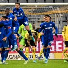 El Bayer Leverkusen de Alemania busca dar el primer golpe ante el Atalanta de Italia.