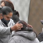 Escenas de dolor se vivieron afuera de la morgue de la Policía Nacional.