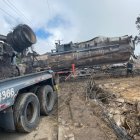La mañana de este domingo 13 de marzo retiraron las partes del pesado que estaban entre los escombros de la casa.
