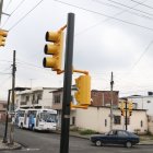 En Letamendi y la 14 hay nuevos semáforos. Aunque hay moradores que consideran que es una esquina poco transitada.