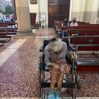 Luz María permaneció hasta casi la medianoche del lunes en la iglesia San Francisco.