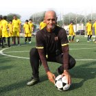 Alcides de Oliveira en Ecuador vistió las camisetas de Barcelona, Liga de Quito, 9 de Octubre, Técnico, Emelec, Delfín, Macará, Calvi y Panamá.