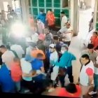 En la gallera hubo caos, mientras los atacantes huyeron.