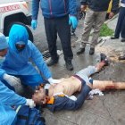 Los vecinos dijeron que si la ambulancia  llegaba pronto, la víctima no se desangraba.