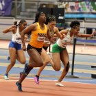 Maribel Caicedo (c), en representación de la UTEP, consiguió la medalla de oro en los torneos de Conferencia.