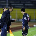 Por segundo año consecutivo, el técnico Renato Paiva no podrá dirigir a los rayados en la Copa Libertadores.
