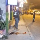 Unos sujetos llegaron en moto para ejecutar el ataque.