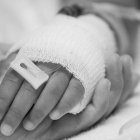 Muere una niña a la que su padre golpeaba por no aprender lecciones de música