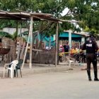 ¡Los balearon cuando jugaban naipes!