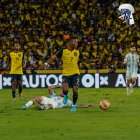 Pervis Estupiñán, figura de Ecuador que estará en la gira por Estados Unidos.