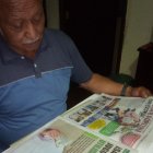 Antes, don Segundo compraba varios diarios, pero por la crisis optó por uno y se quedó con el mejor, EXTRA.