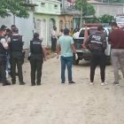 La ‘plomiza’, en el barrio Monte Sinaí, la cometieron unos sujetos encapuchados, quienes ingresaron violentamente a la vivienda y dispararon a todos los que hallaron.