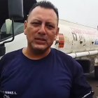 "Pagaron piso" por regalar un balde de agua